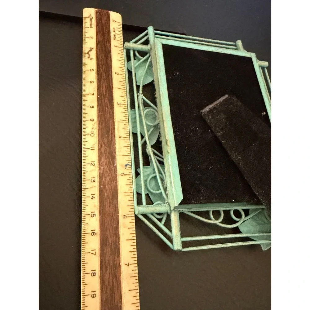 Ivy Leaf Photo Frame 5x7 Turquoise Color Distressed Metal cottage Core Whimsical